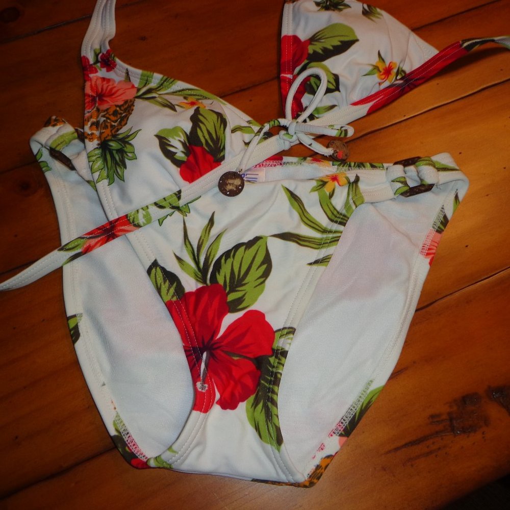 LIQUID BLUE 2-Pc Bathing Suit Hawaiian Print M